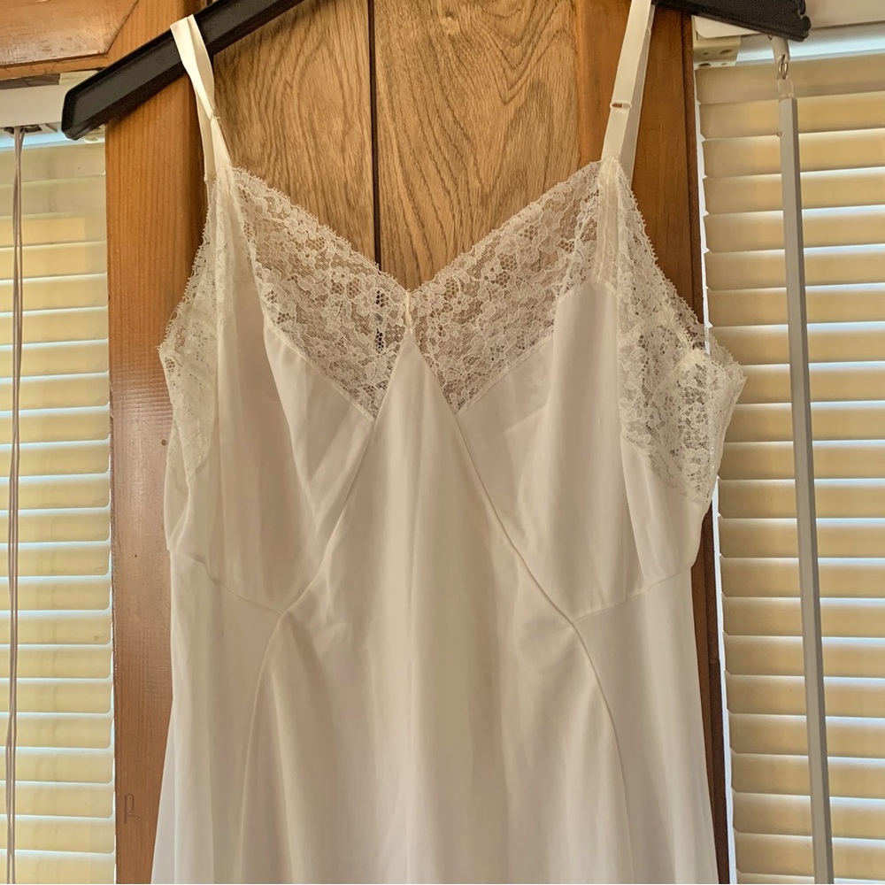 Vintage Van Raatle Lace Night Gown